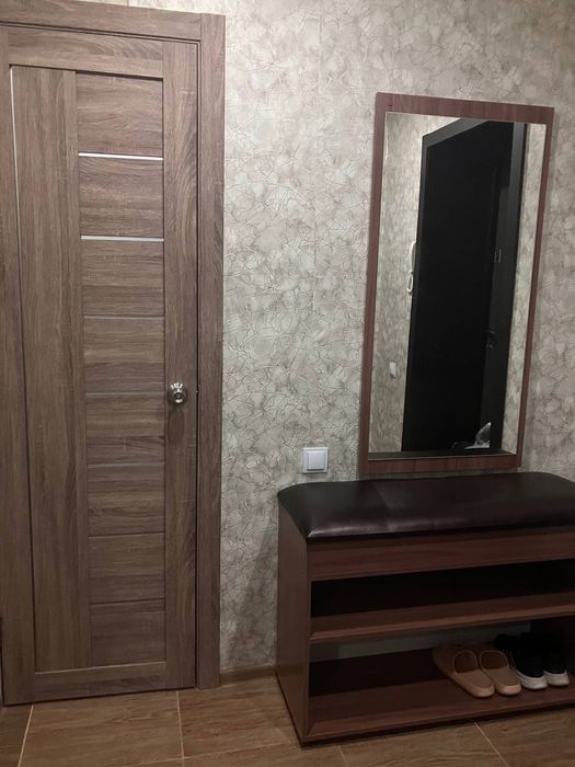 Рядом с ТЦ "Сибирь",7-52.