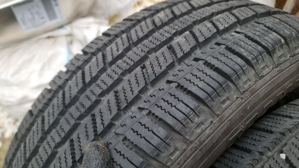 Cauciucuri  215/65/16