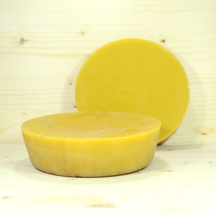 Vand 350  kg de ceara din capaceala stupina acreditata bio