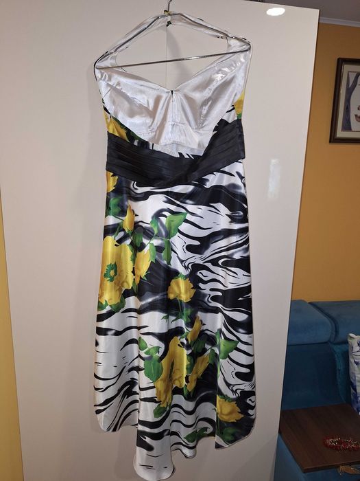 Rochie eleganta de seara cu trena