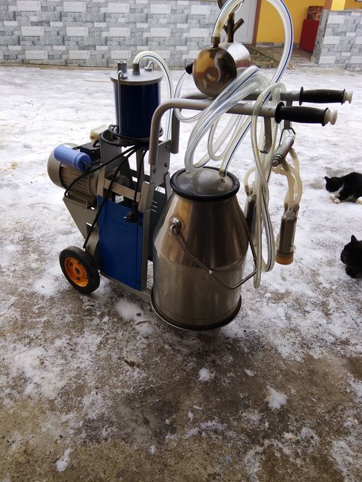 Vând mulgătoare de vaci nou, impecabilă