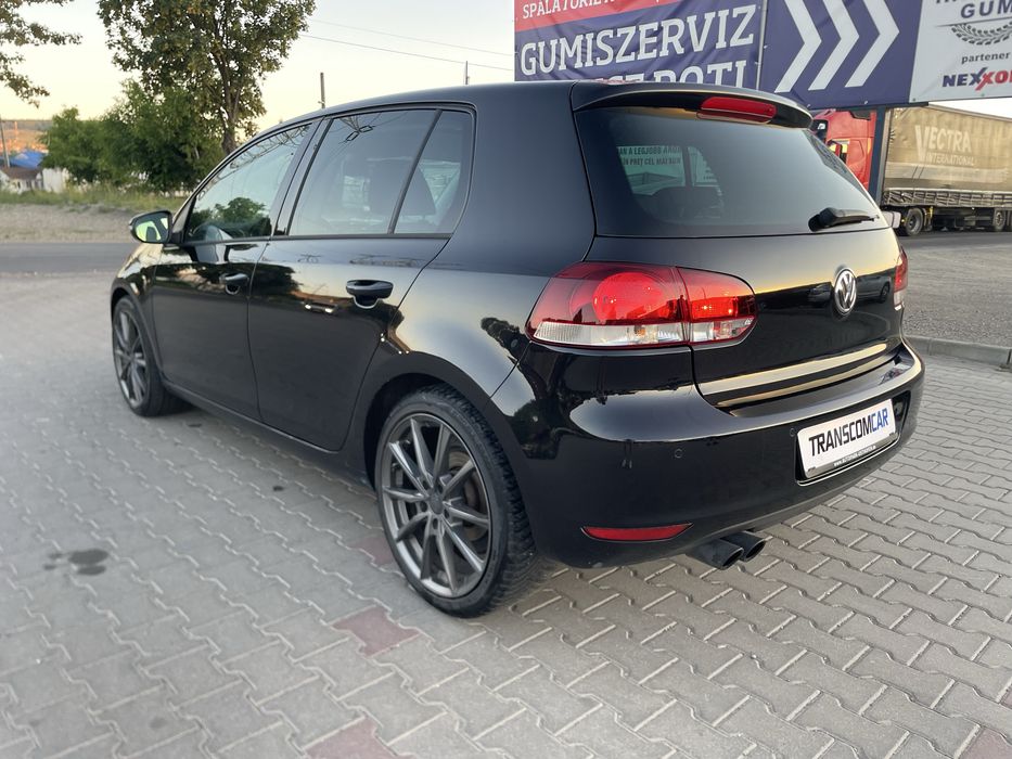 VOLKSWAGEN Golf 2010 — imagine 4