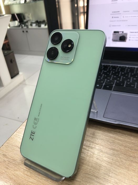 Zte blade v50 design 256gb (p25)