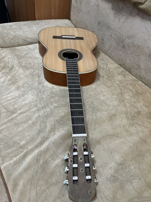 Классическая гитара Deviser. Срочно!