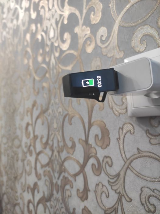 Часы наручные черные