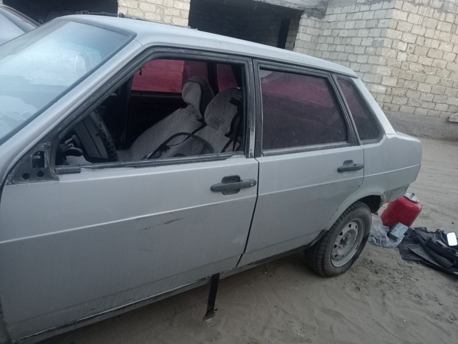 Подажа авто запчасти