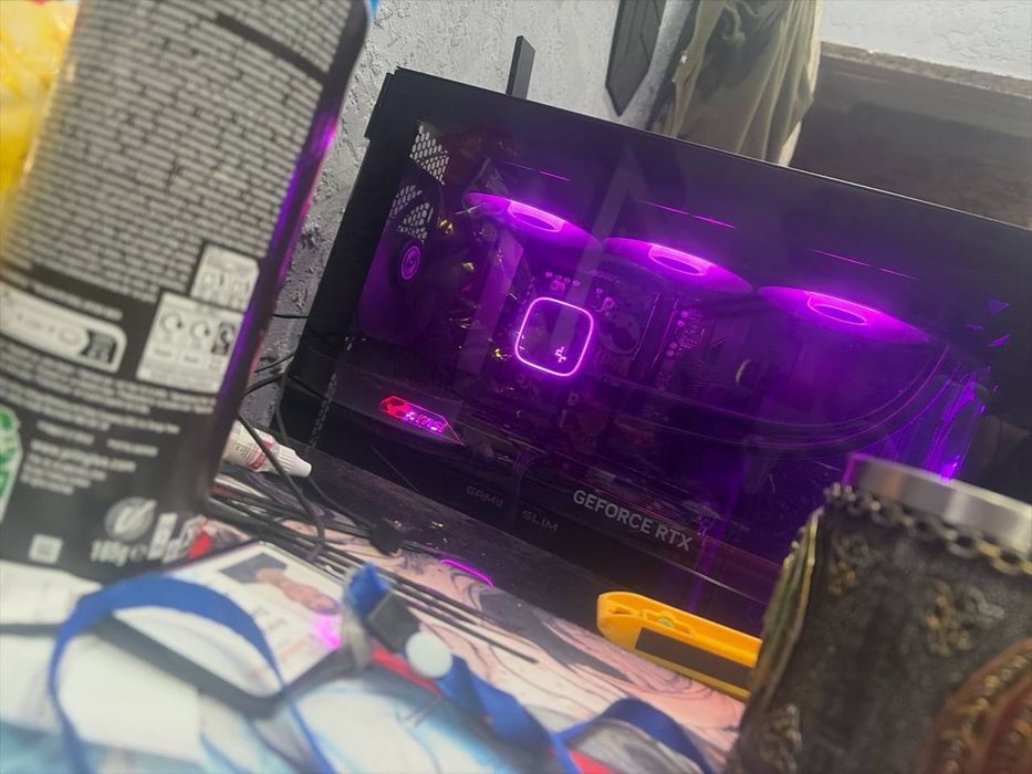 Продам водяное охлаждения Deepcool le720 черная