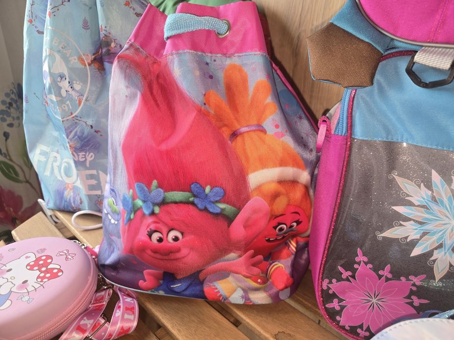 Чанта Hello Kitty,Frozen,раничка Trolls