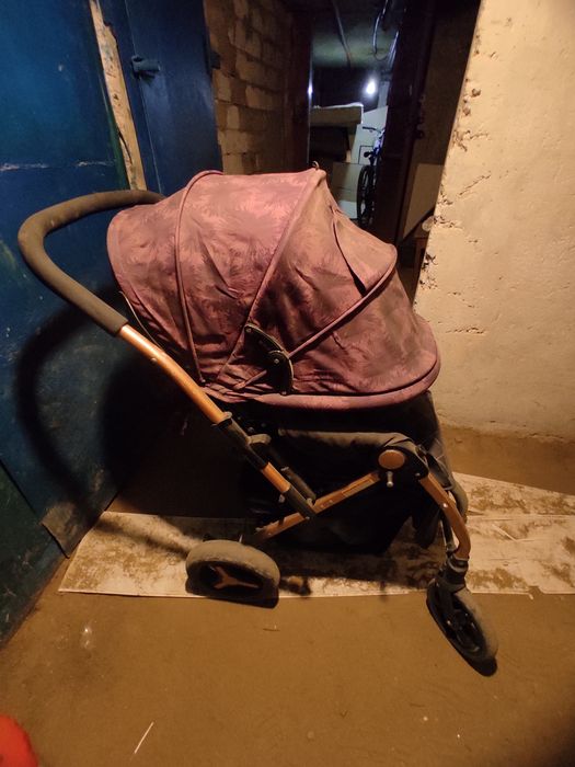 Продам детскую каляску