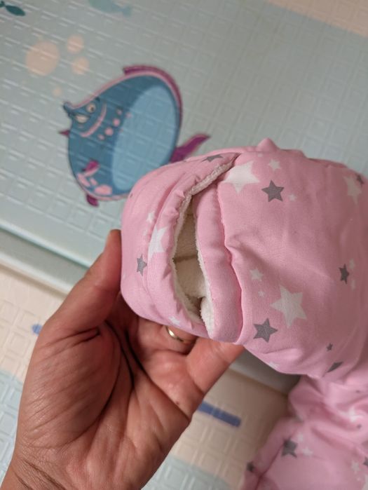 Розов зимен бебешки космонавт за новородено