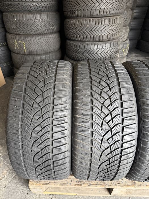 4 anvelope iarna 245/40/18 , GoodYear , DOT 4521 , 7.3-8.7 mm !