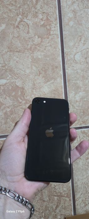 Iph se 2.nou.bateria 100% orce rețea.husa si folie600 lei fix