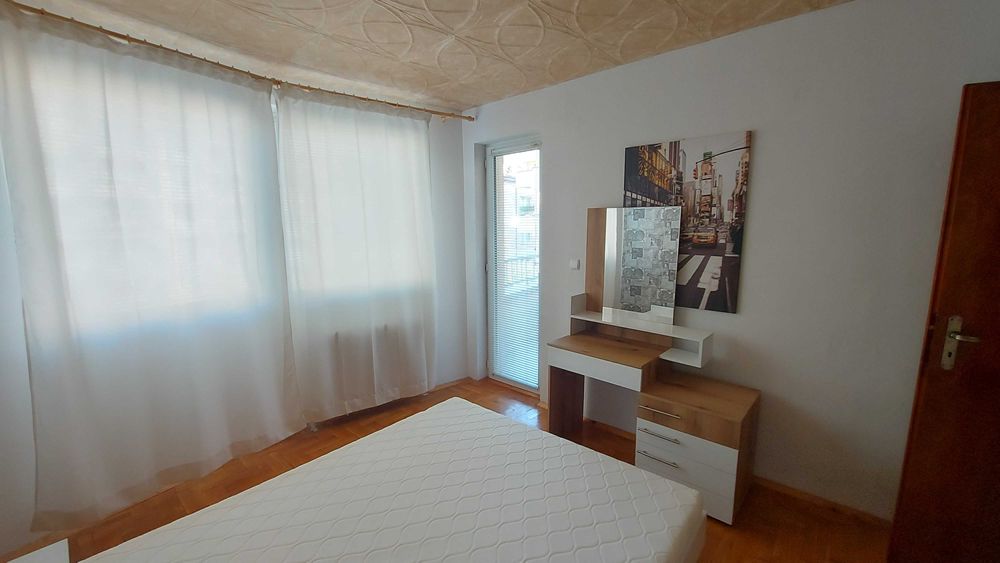 Дава се под наем Тристаен апартамент в София, Лозенец - 96 кв.м за 800 € - Снимка #5