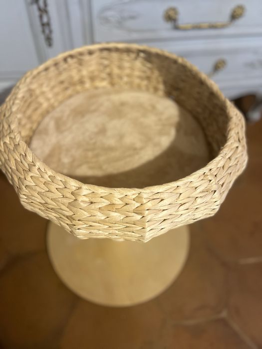 Culcus pisica cu stalp de zgariat in stare foarte buna