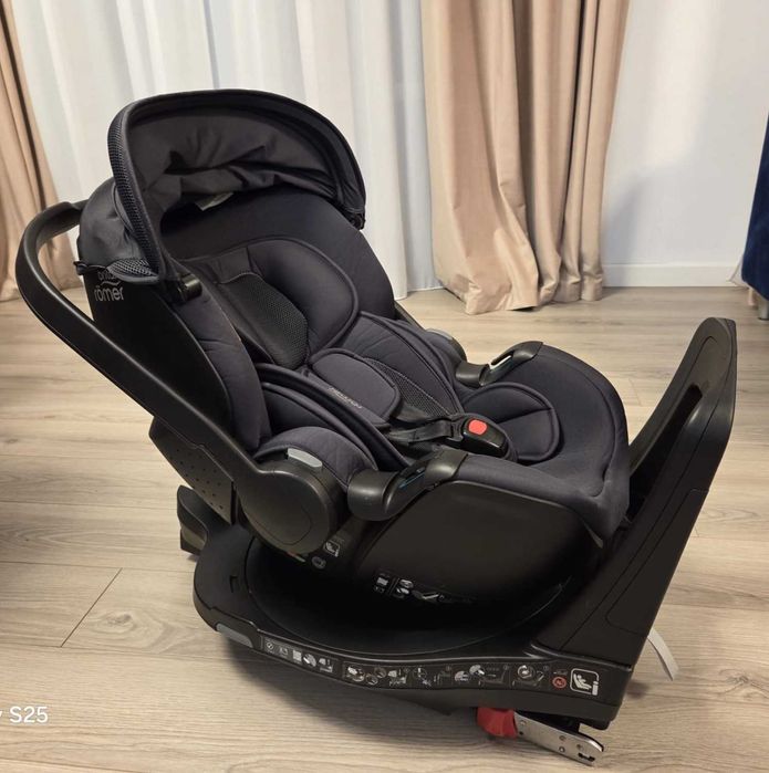 Scoica Britax Romer - Baby Safe 5Z2 cu baza isofix FLEX BASE 5Z