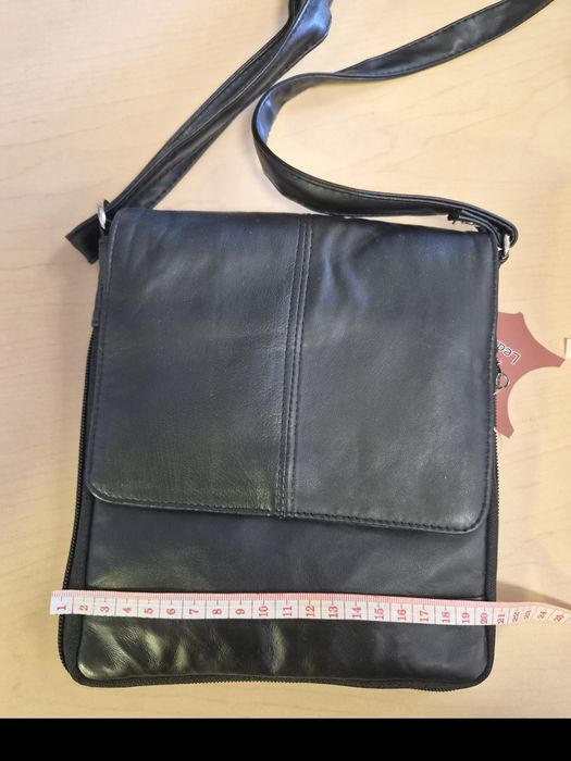 1бр-20€ 2бр-35€ кожа чанта мъжка през рамо Ново