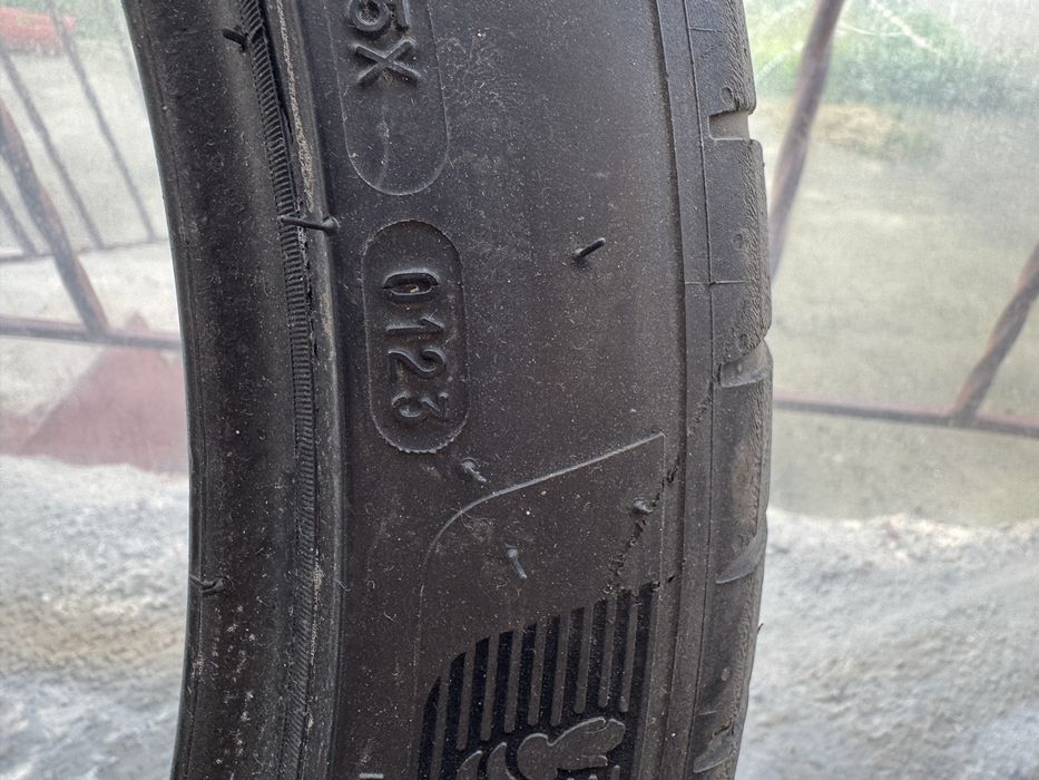Michelin R20 разноширокий яхши холатда мерсдан ечилган