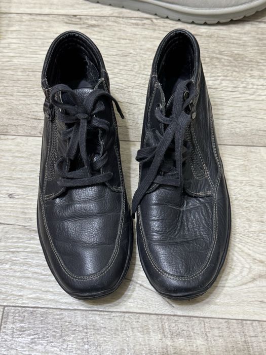 Продам кожаные ботинки