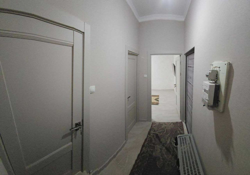 Продаётся Чиланзар 9 квартал, Ор-р Райхон кафе 2-комнатная квартира