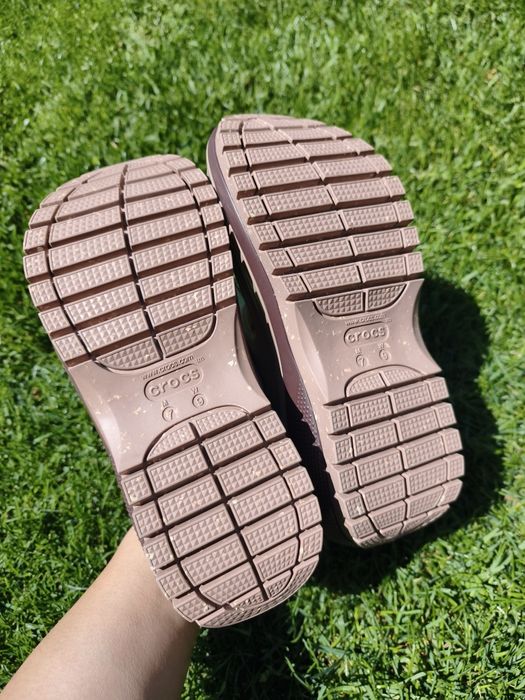 Crocs mega crush sandal