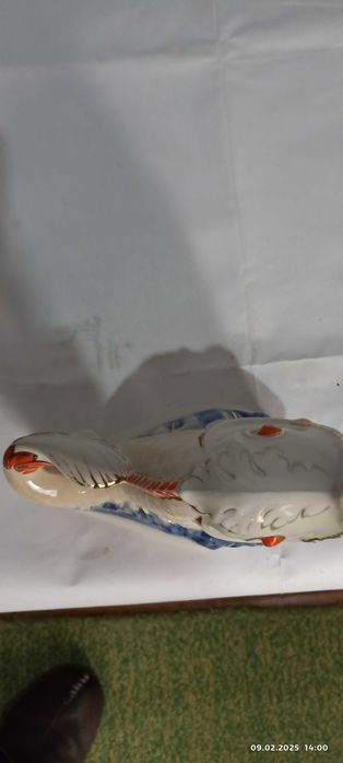 Статуэтка из фарфора "Золотая рыбка!  в идеальном состоянии по фото