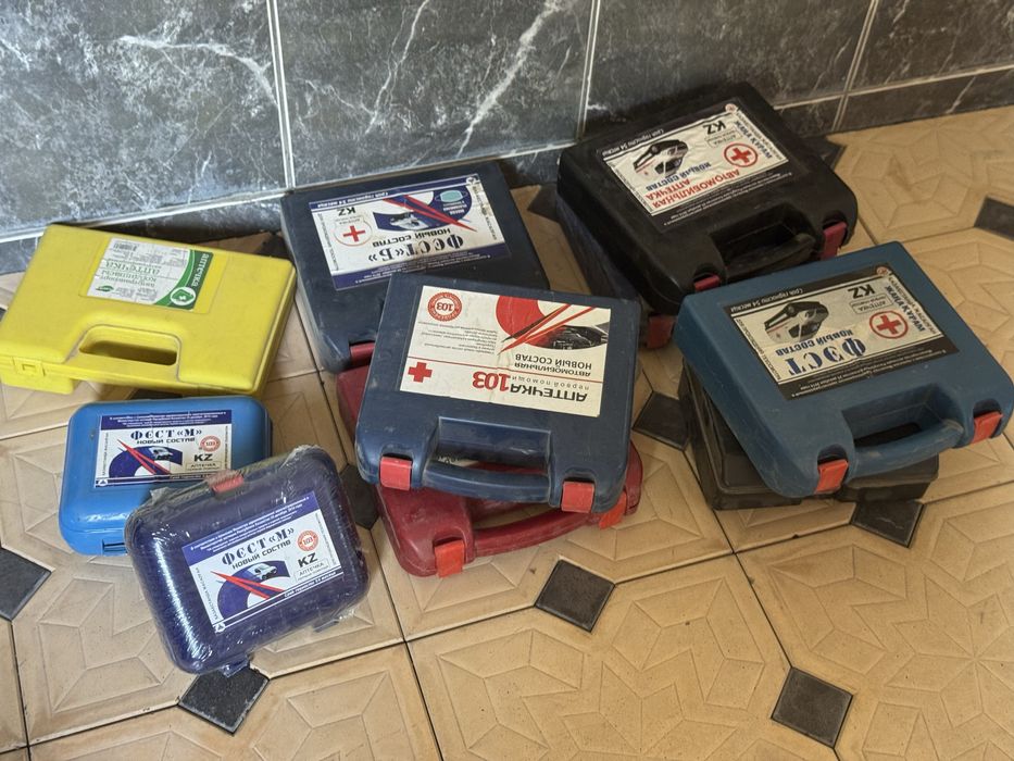 Набор Аптечка / Огнетушитель / Знак