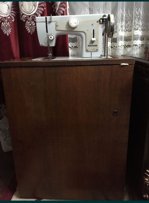 Швейная машинка "МАЛЬВА"