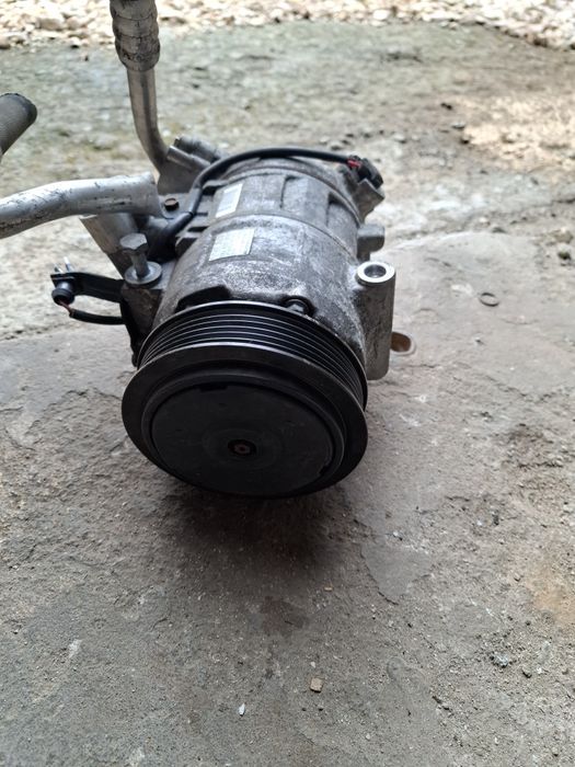 Компресор климатик VW AUDI SEAT SKODA 6Q0 820 808G