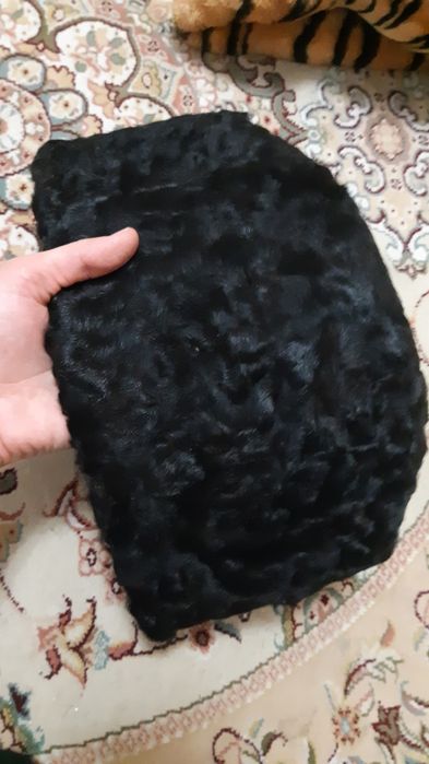 Каракулевая шапка новая