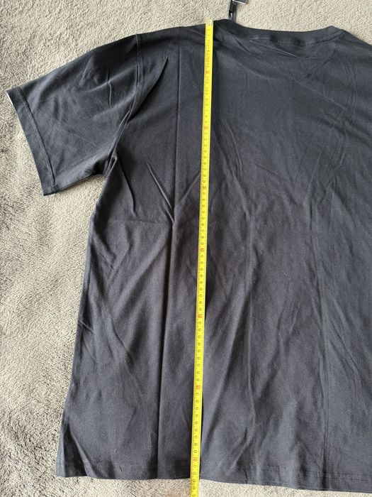 Tommy Hilfiger tricou bleumarin cu banda alba pe umeri M nou original