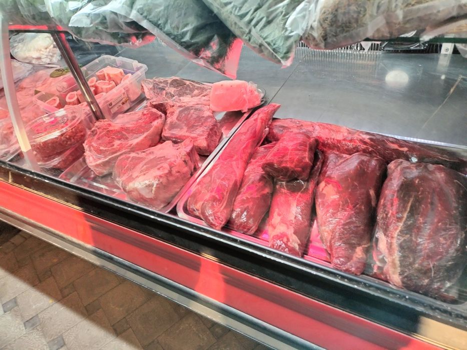 Озик-овкат магазинига карашли Гушт махсулотлари лавкаси Арендага