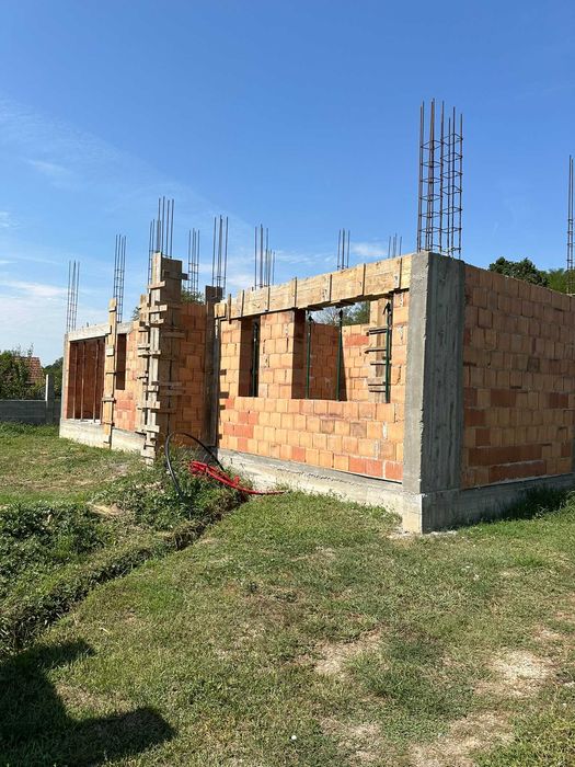 Casă în construcție, teren 1.100 mp, Groși – Margina