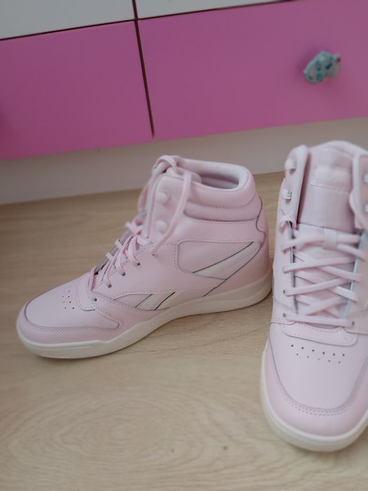 Нови кецове,, Reebok,,