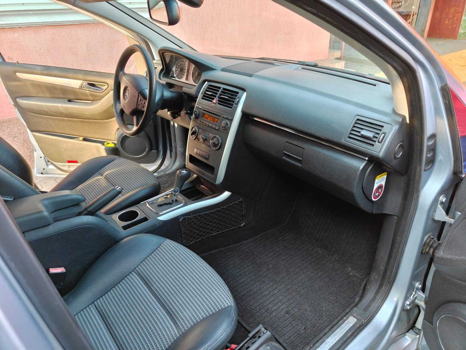 ând Mercedes-Benz Clasa B (W245) - 2.0 Diesel, Automată, An 2008, Ținută în garaj