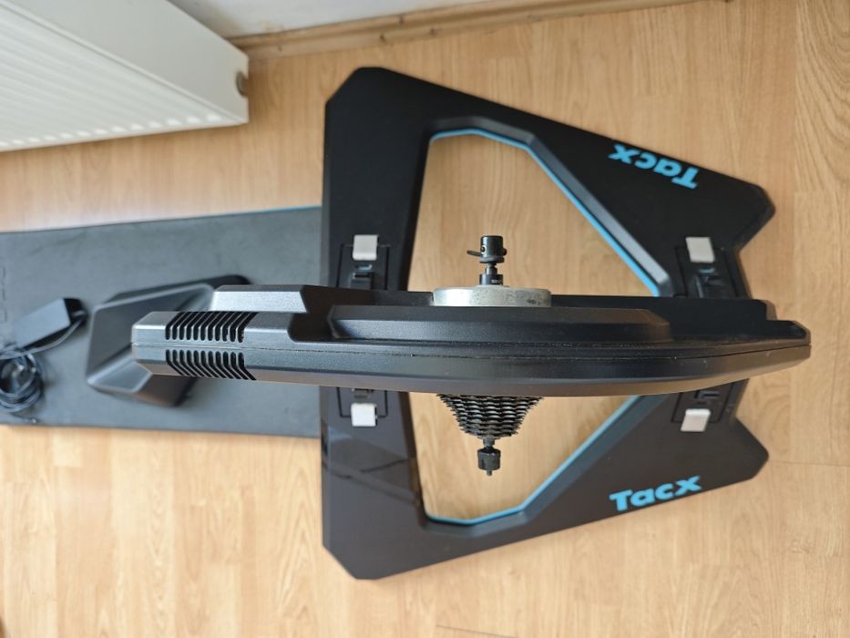 Tacx Neo 2T  Smart Home Trainer