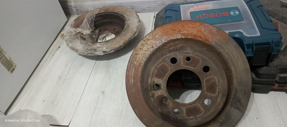 Зандние тормозные диски БМВ Е 34