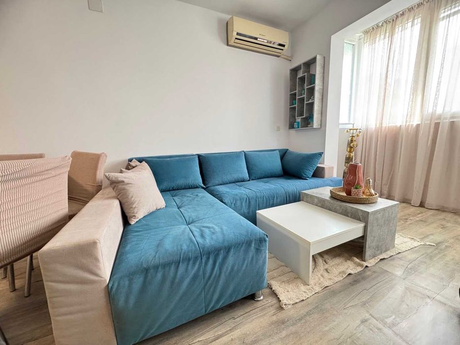 Двустаен апартамент в Зорница