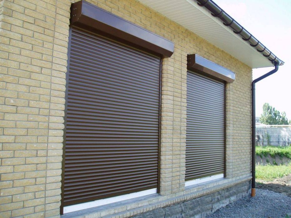 Секционные гаражные ворота