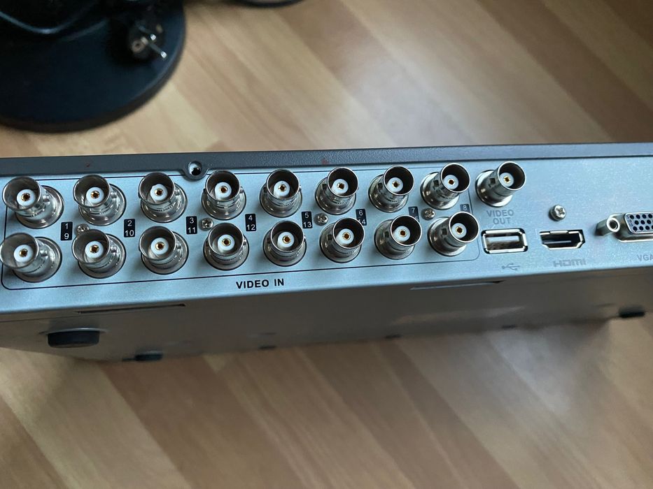 DVR Hikvision DS-7216HFI-SH/A