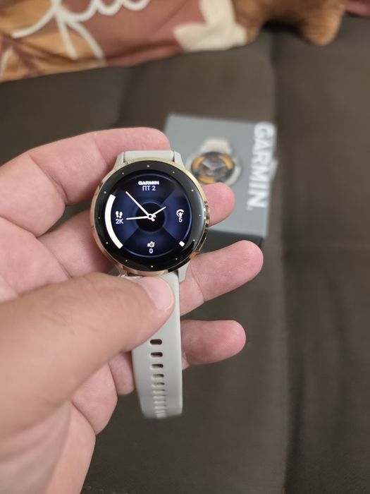 Смарт часовник Garmin Venu 3S (Soft Gold / French Grey) – Практически нов, с гаранция + ПОДАРЪЦИ!
