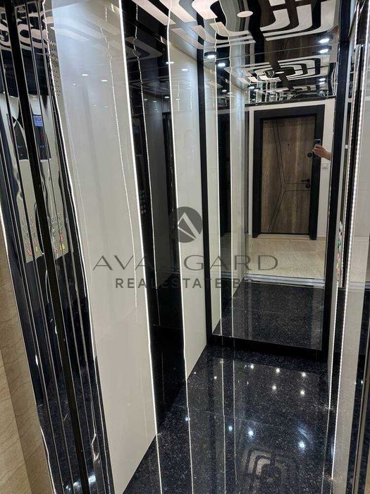 Продава се Двустаен апартамент в Пловдив, Център - 107 кв.м за 2795 €/кв.м - Снимка #13