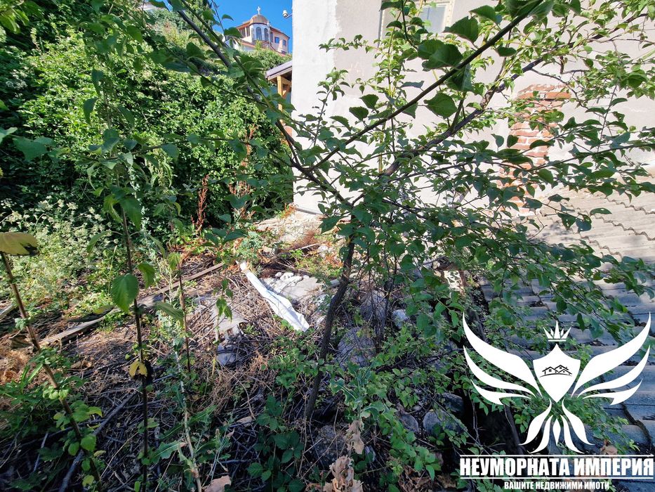 Продавам помещение/магазин/склад 30кв. и земя 50кв. в Асеновград