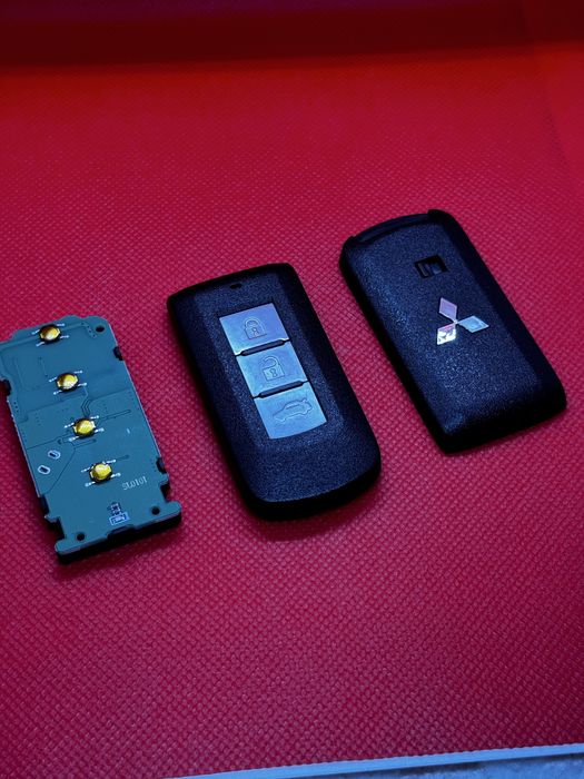 Copiere si programare chei Mitsubishi