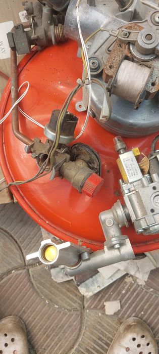 Газовый котёл...