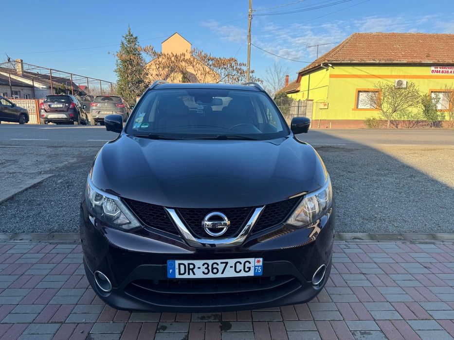 Nissan Qashqai 1.6 DCi Panoramic camere 360 TEKNA culoare deosebita