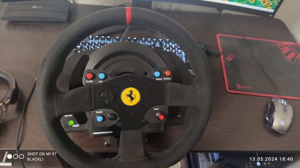 Thrustmaster T300 alcantara edition