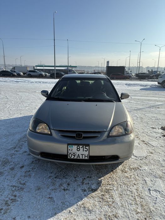 Продаю Honda Civic 2003 купе
