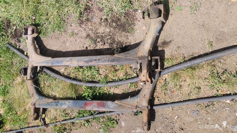 Балка пасат б3 продам