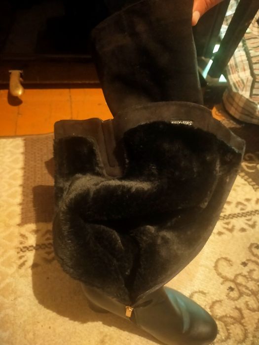 Продам зимние сапоги