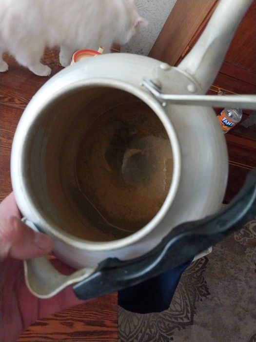 Чайник алюминиевый.